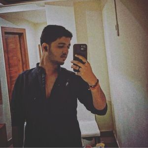 Meet your Posher, Nikhil